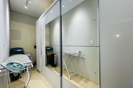 Closet de casa à venda com 2 quartos, 80m² em Vale dos Machados, Guarulhos