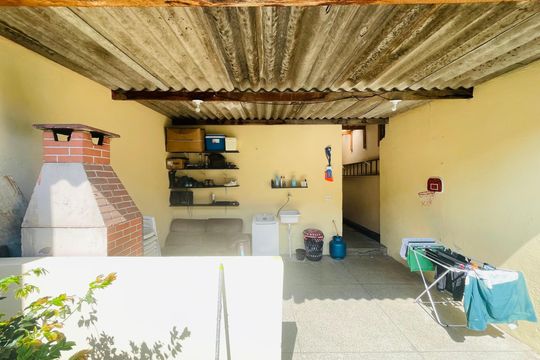 Área de Serviço de casa à venda com 2 quartos, 80m² em Vale dos Machados, Guarulhos
