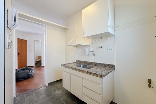 Cozinha de apartamento para alugar com 1 quarto, 45m² em Sumarezinho, São Paulo