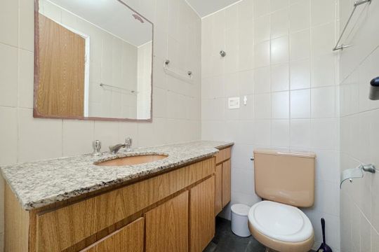 Banheiro da Suíte de apartamento para alugar com 1 quarto, 45m² em Sumarezinho, São Paulo