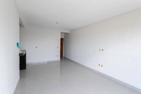 Casa à venda com 3 quartos, 194m² em Nacional, Contagem