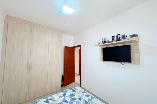 Quarto 1 de casa de condomínio à venda com 3 quartos, 160m² em Jardim Carolina, Jundiaí