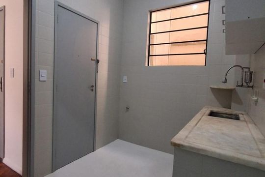 Cozinha de apartamento para alugar com 2 quartos, 55m² em Tijuca, Rio de Janeiro