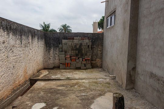 Quintal de casa para alugar com 1 quarto, 600m² em Alves de Lima, São Paulo
