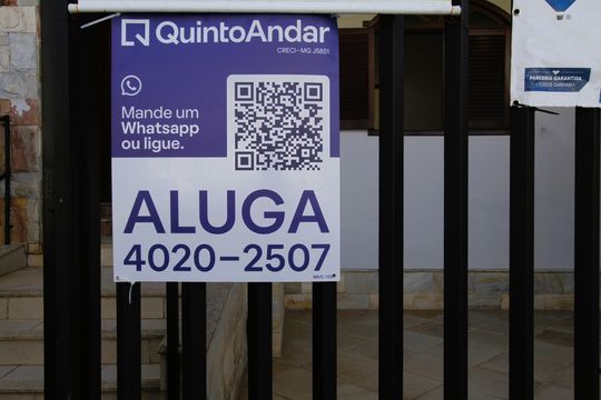 Placa de casa para alugar com 2 quartos, 70m² em Caiçara-adelaide, Belo Horizonte
