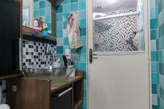 Banheiro Social de apartamento à venda com 2 quartos, 40m² em Vila Nova Curuca, São Paulo