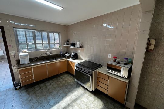 Cozinha de casa à venda com 4 quartos, 180m² em Carandiru, São Paulo