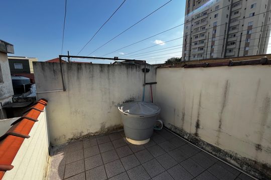 Varanda de casa à venda com 4 quartos, 180m² em Carandiru, São Paulo