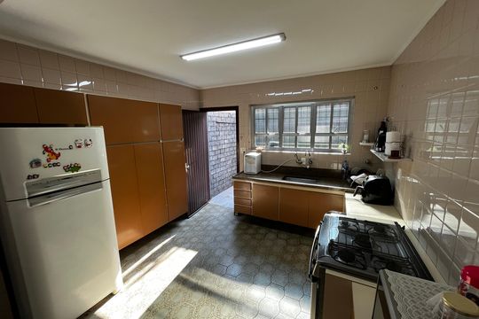 Cozinha de casa à venda com 4 quartos, 180m² em Carandiru, São Paulo