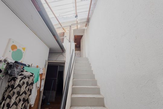 Entrada de casa para alugar com 1 quarto, 60m² em Pinheiros, São Paulo