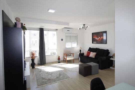 Apartamento à venda com 2 quartos, 70m² em Farrapos, Porto Alegre