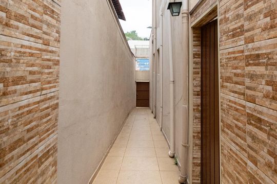 Entrada de casa para alugar com 1 quarto, 40m² em Jabaquara, São Paulo