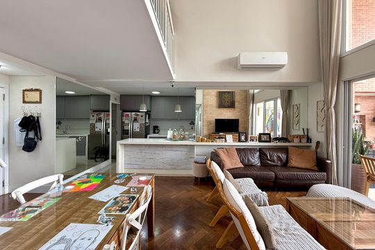 Sala de apartamento à venda com 3 quartos, 146m² em Vila Cordeiro, São Paulo