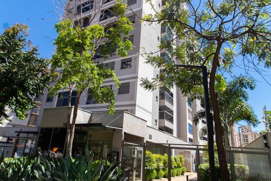Fachada de apartamento para alugar com 1 quarto, 40m² em Cambuí, Campinas