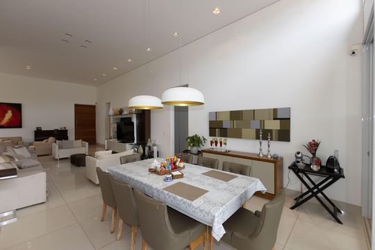 Sala de Jantar de casa de condomínio à venda com 4 quartos, 400m² em Alphaville, Nova Lima