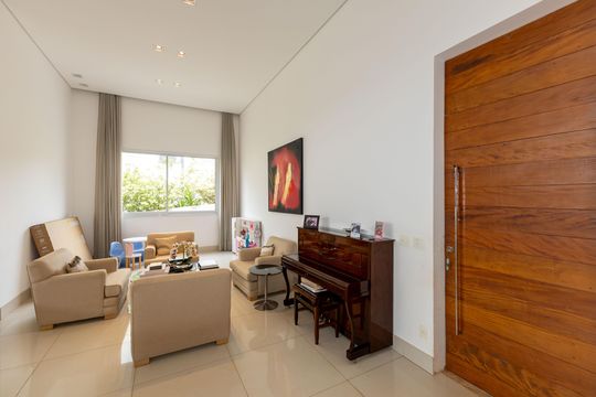 Sala de Estar de casa de condomínio à venda com 4 quartos, 400m² em Alphaville, Nova Lima