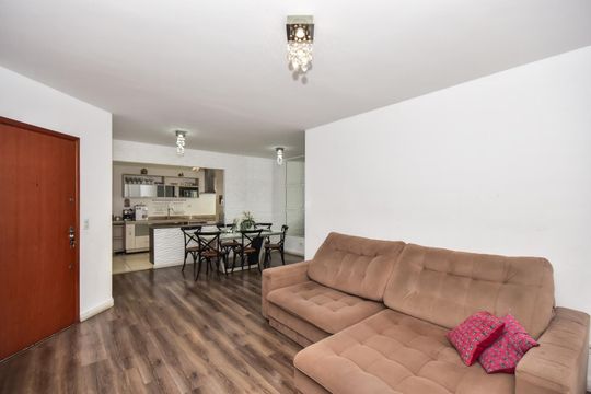 Sala de apartamento à venda com 3 quartos, 110m² em Jardim Maria Rosa, Taboão da Serra