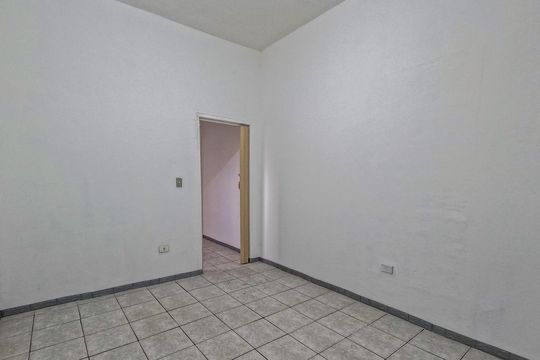 Quarto de casa para alugar com 1 quarto, 100m² em Freguesia do Ó, São Paulo