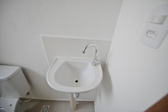 Banheiro Social de apartamento para alugar com 2 quartos, 42m² em Lorena Park, Goiânia