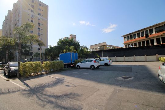 Área comum - Estacionamento de apartamento para alugar com 2 quartos, 48m² em Colégio, Rio de Janeiro