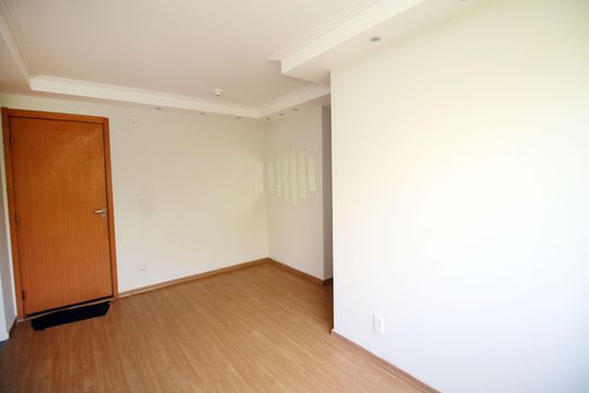 Sala de apartamento para alugar com 2 quartos, 48m² em Colégio, Rio de Janeiro
