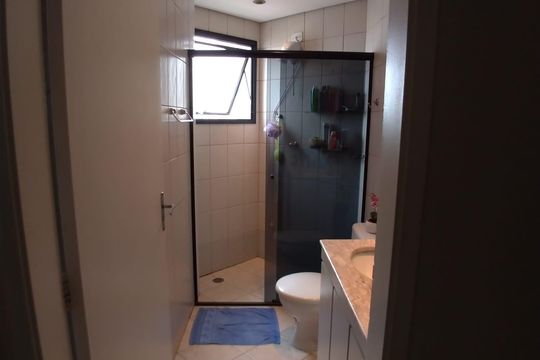 Banheiro de apartamento à venda com 2 quartos, 63m² em Gopoúva, Guarulhos