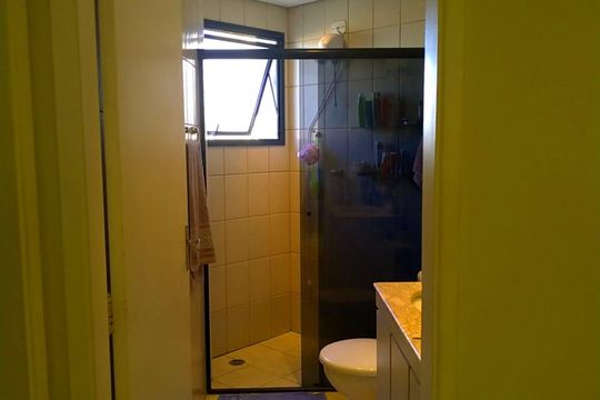 Banheiro de apartamento à venda com 2 quartos, 63m² em Gopoúva, Guarulhos