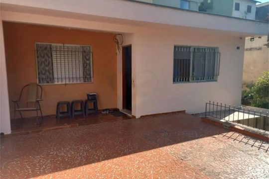 Casa à venda com 3 quartos, 266m² em Vila Tiradentes, São Paulo