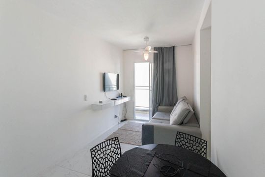 Sala de apartamento para alugar com 2 quartos, 51m² em Santo Cristo, Rio de Janeiro