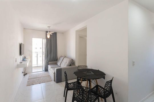 Sala de apartamento para alugar com 2 quartos, 51m² em Santo Cristo, Rio de Janeiro