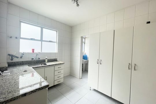 Cozinha de apartamento à venda com 4 quartos, 160m² em São Luiz, Belo Horizonte