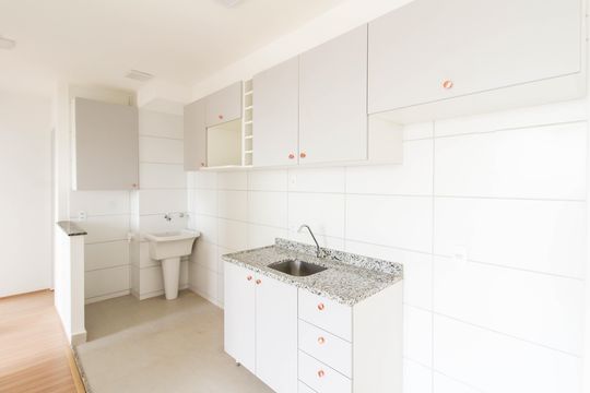 Cozinha de apartamento à venda com 2 quartos, 45m² em Igara, Canoas