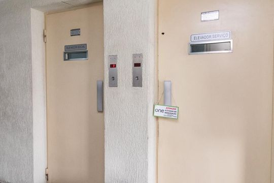 Área comum - Elevador de apartamento para alugar com 2 quartos, 54m² em Vila Buenos Aires, São Paulo