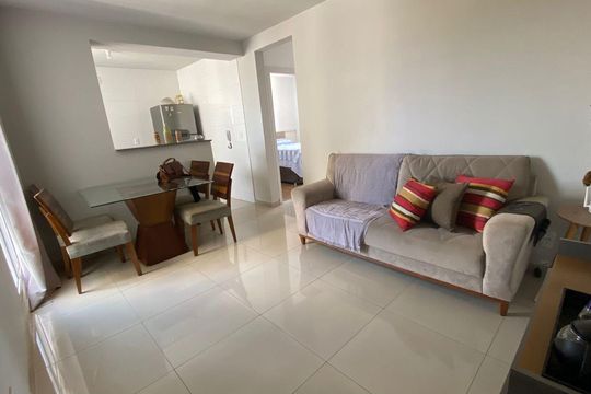 Sala de apartamento à venda com 2 quartos, 43m² em Bom Jesus, Contagem