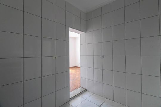 Cozinha 2 de casa para alugar com 6 quartos, 300m² em Chácara Mafalda, São Paulo