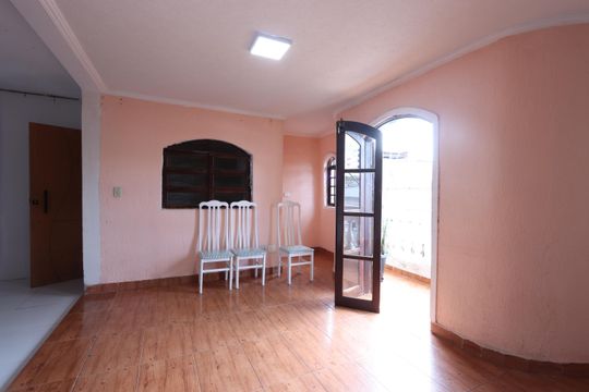 Sala de casa à venda com 5 quartos, 150m² em Vila Sapopemba, São Paulo