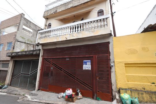 Fachada de casa à venda com 5 quartos, 150m² em Vila Sapopemba, São Paulo