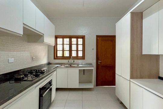 Cozinha de casa à venda com 4 quartos, 400m² em Vila Madalena, São Paulo