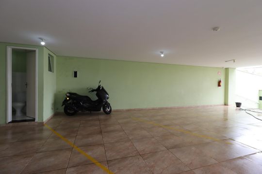 Garagem de apartamento à venda com 2 quartos, 56m² em Parque Oratório, Santo André