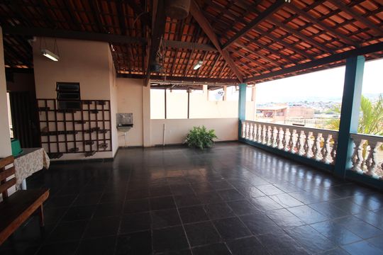 Terraço de casa à venda com 4 quartos, 273m² em Tirol, Contagem