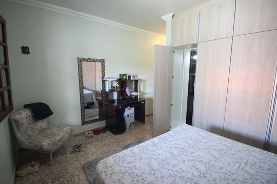 Suíte de casa à venda com 4 quartos, 273m² em Tirol, Contagem