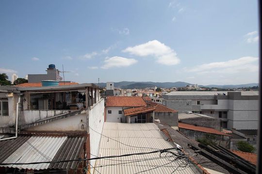 Vista  de casa à venda com 5 quartos, 240m² em Parque Vitoria, São Paulo