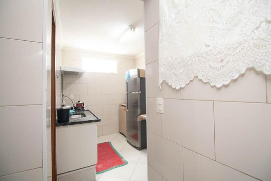 Cozinha casa 3 de casa à venda com 5 quartos, 240m² em Parque Vitoria, São Paulo
