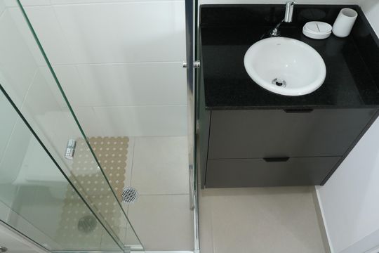 Banheiro Social de apartamento à venda com 1 quarto, 21m² em Perdizes, São Paulo