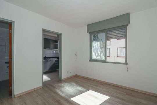 Sala de apartamento para alugar com 1 quarto, 35m² em Jardim Dona Leopoldina, Porto Alegre
