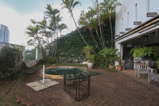 Casa de Condomínio à venda com 3 quartos, 301m² em Jardim Vitoria Regia (zona Oeste), São Paulo