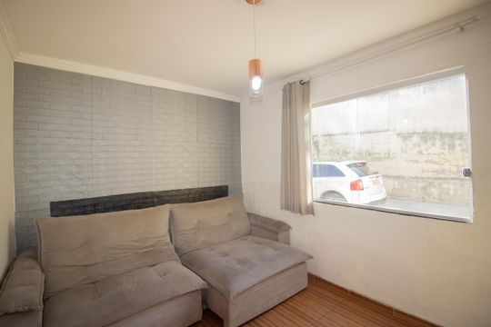 Sala de casa à venda com 3 quartos, 370m² em Fonte Grande, Contagem