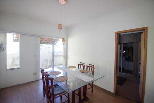 Copa de casa para alugar com 3 quartos, 370m² em Fonte Grande, Contagem