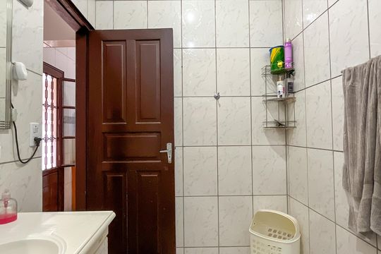 Banheiro 2 de casa à venda com 4 quartos, 305m² em Vila Pereira Barreto, São Paulo