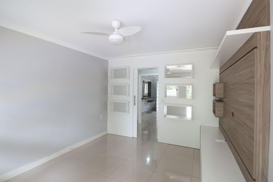 Sala 1 de casa à venda com 4 quartos, 285m² em Nossa Senhora das Gracas, Canoas